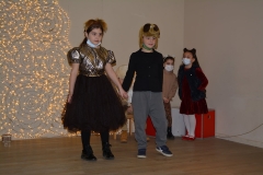 Christmas-Tale-9